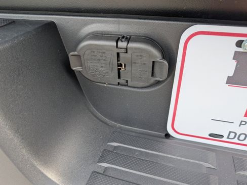 New 2025 Toyota Tacoma SR5 image 32