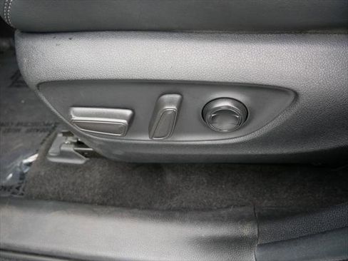 Certified 2022 Toyota RAV4 XLE Premium AWD/4WD image 15