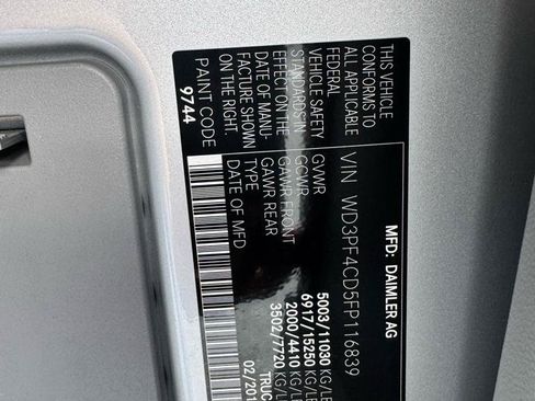 Used 2015 Mercedes-Benz Sprinter 3500 image 70
