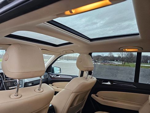 Used 2018 Mercedes-Benz GLS 450 GLS 450 AWD 4MATIC 4dr SUV image 9