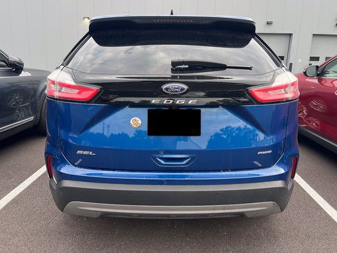 Used 2022 Ford Edge SEL w/ Convenience Package AWD/4WD image 3