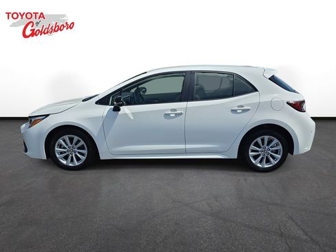 Used 2026 Toyota Corolla SE FWD image 8