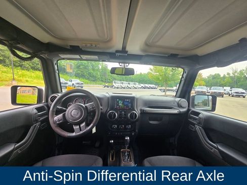 Used 2015 Jeep Wrangler Unlimited Sport AWD/4WD image 17
