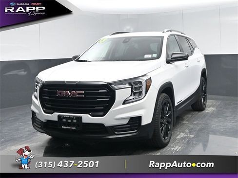Used 2023 GMC Terrain SLE w/ Driver Convenience Package image 14