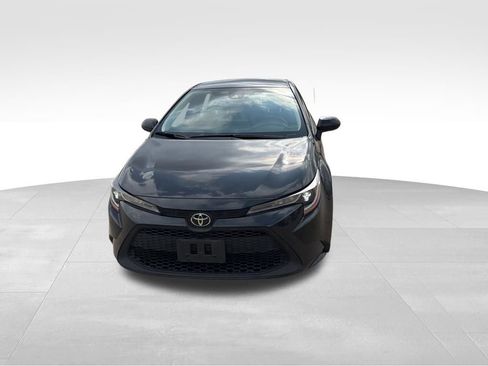Used 2022 Toyota Corolla LE image 9