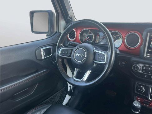 Used 2018 Jeep Wrangler Unlimited Rubicon w/ Dual Top Group AWD/4WD image 16