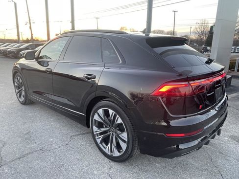 Used 2025 Audi Q8 Prestige w/ Prestige Package image 5