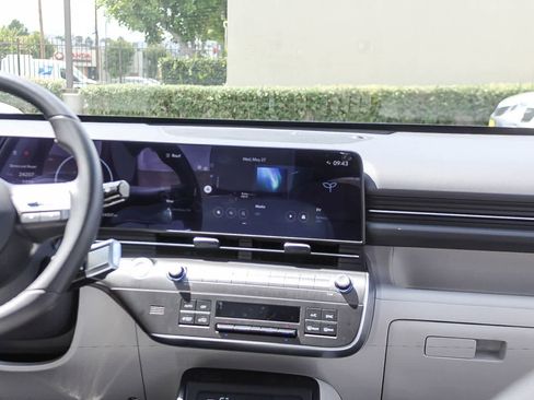 Certified 2024 Hyundai Kona SEL FWD image 17