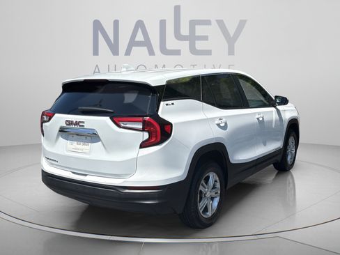 Used 2024 GMC Terrain SLE FWD image 5