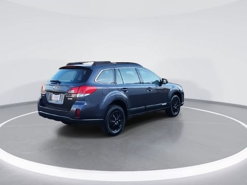 Used 2011 Subaru Outback 2.5i image 8