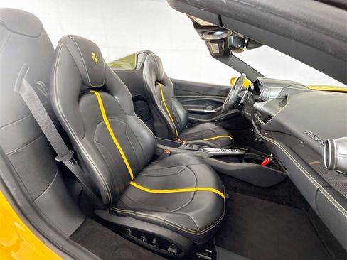 Certified 2021 Ferrari F8 Tributo image 21