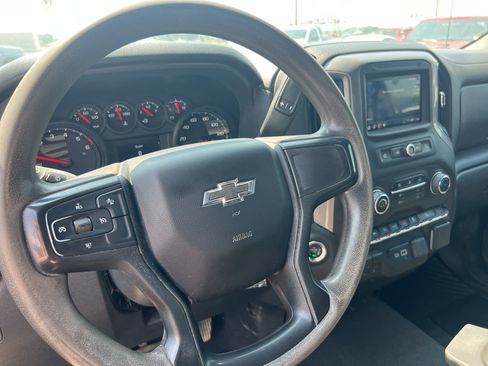 Used 2024 Chevrolet Silverado 1500 Custom Trail Boss AWD/4WD image 5