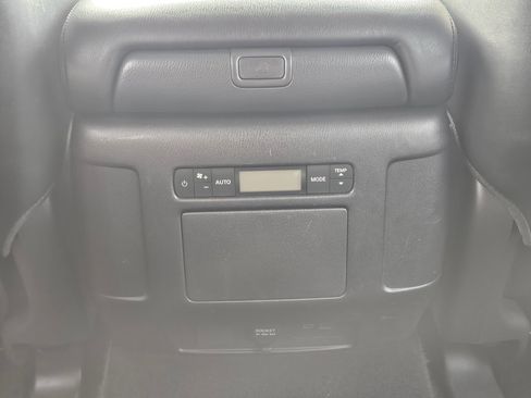 Used 2023 Nissan Armada SV image 27