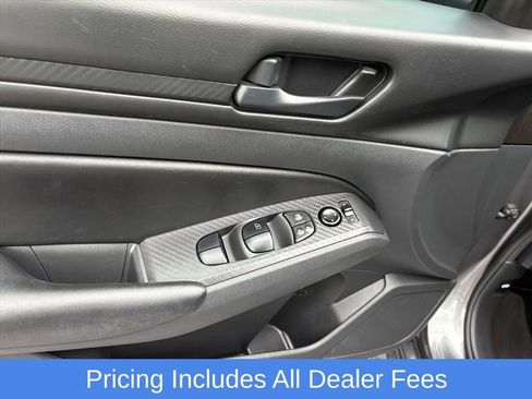 Used 2023 Nissan Altima 2.5 S FWD image 24