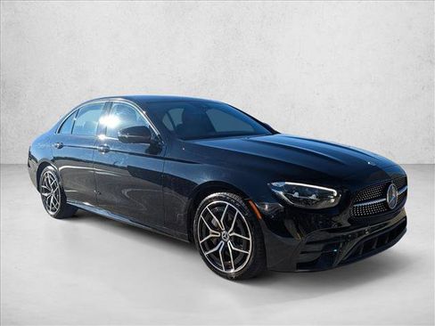 Used 2022 Mercedes-Benz E 350 Sedan image 3