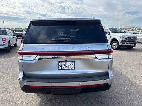 Used 2022 Lincoln Navigator L Reserve AWD/4WD image 12