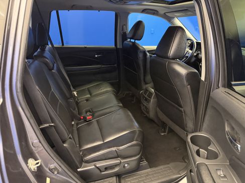 Used 2016 Honda Pilot Touring image 27