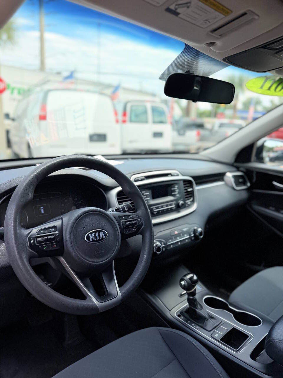 Used 2017 Kia Sorento L FWD image 22