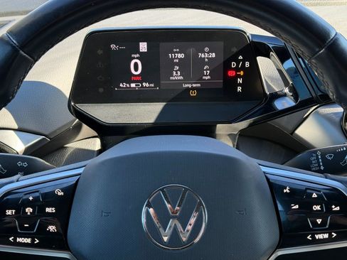 Used 2021 Volkswagen ID.4 Pro S image 11