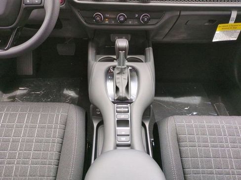 New 2026 Honda HR-V LX image 17