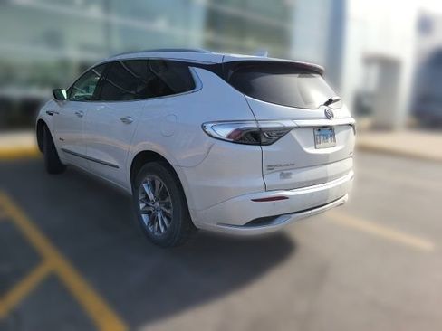 Used 2024 Buick Enclave Avenir w/ Avenir Technology Package AWD/4WD image 8