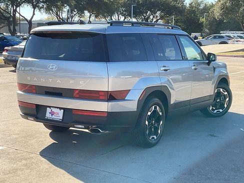 Used 2025 Hyundai Santa Fe SEL image 5