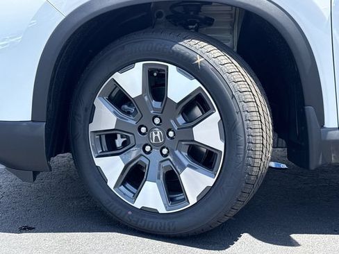 New 2026 Honda Pilot Touring image 39