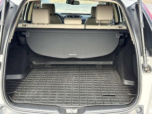 Used 2020 Honda CR-V Touring image 9