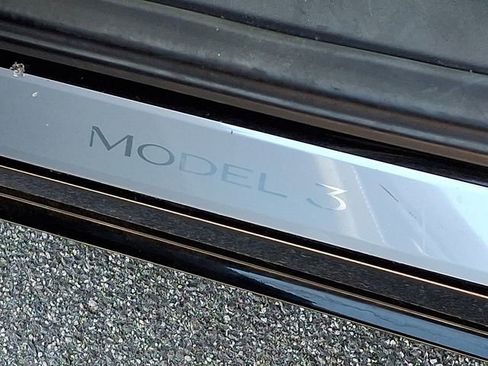 Used 2019 Tesla Model 3 Long Range image 39