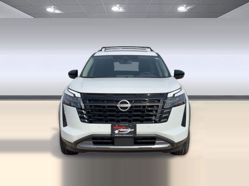 New 2026 Nissan Pathfinder SL image 6