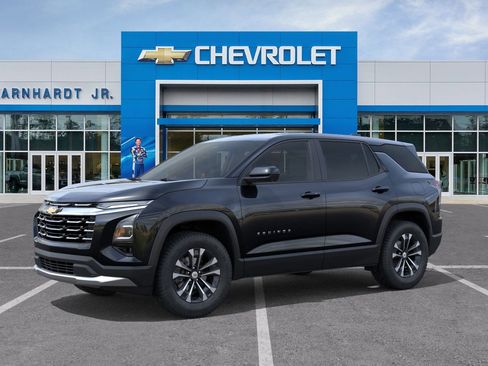 New 2026 Chevrolet Equinox LT w/ Convenience Package II FWD image 3