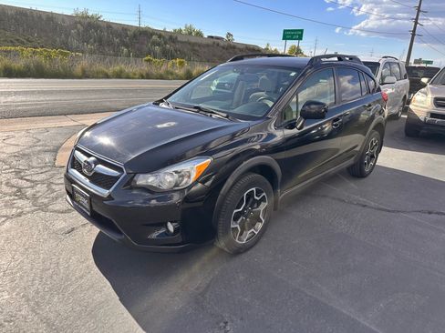 Used 2014 Subaru Crosstrek 2.0i Premium w/ Popular Package #1 AWD/4WD image 2