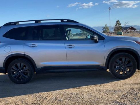 Used 2022 Subaru Ascent Onyx Edition image 9