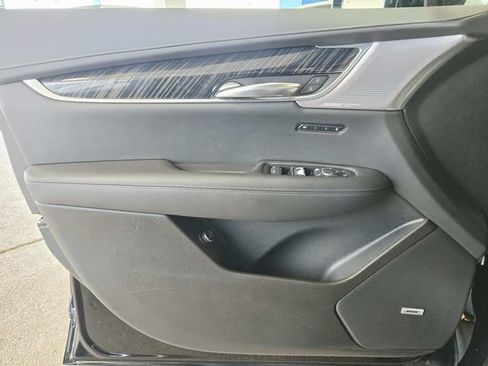Used 2024 Cadillac XT6 Premium Luxury w/ LPO, Floor Liner Package AWD/4WD image 32