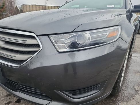 Used 2016 Ford Taurus SE image 28