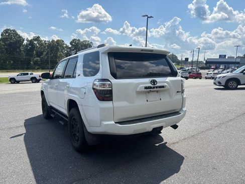 Used 2020 Toyota 4Runner SR5 Premium w/ Moonroof Package AWD/4WD image 6
