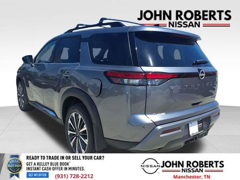 New 2026 Nissan Pathfinder Platinum AWD/4WD image 16