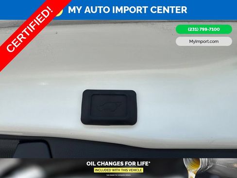 Certified 2025 Toyota RAV4 XSE AWD/4WD image 28