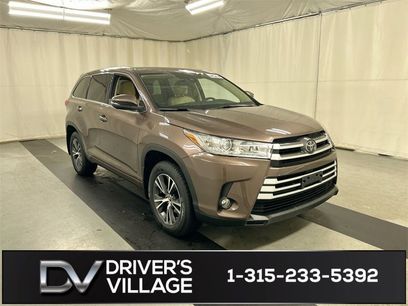 Used 2017 Toyota Highlander LE