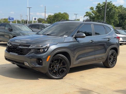 Used 2024 Kia Seltos X-Line AWD/4WD image 6