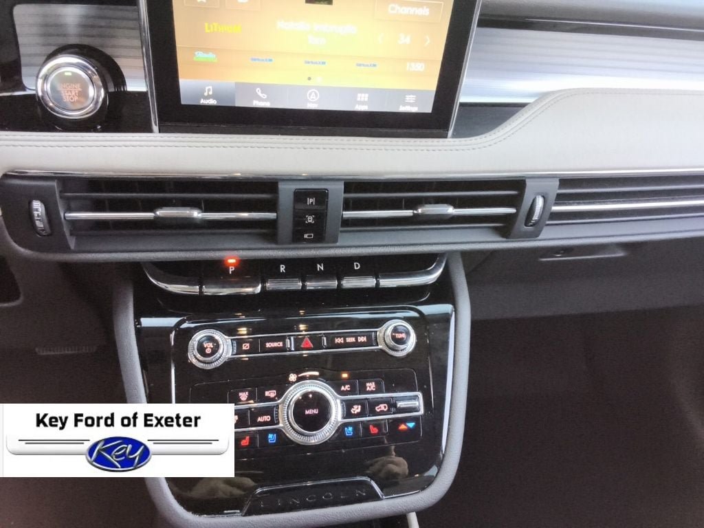 Used 2022 Lincoln Corsair AWD w/ Equipment Group 101A image 39