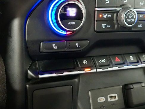 Used 2022 Chevrolet Silverado 1500 RST w/ Z71 Off-Road Package image 23