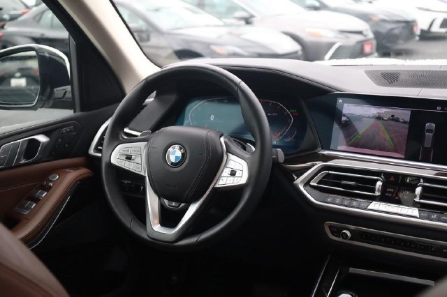 Used 2021 BMW X7 xDrive40i AWD/4WD image 21