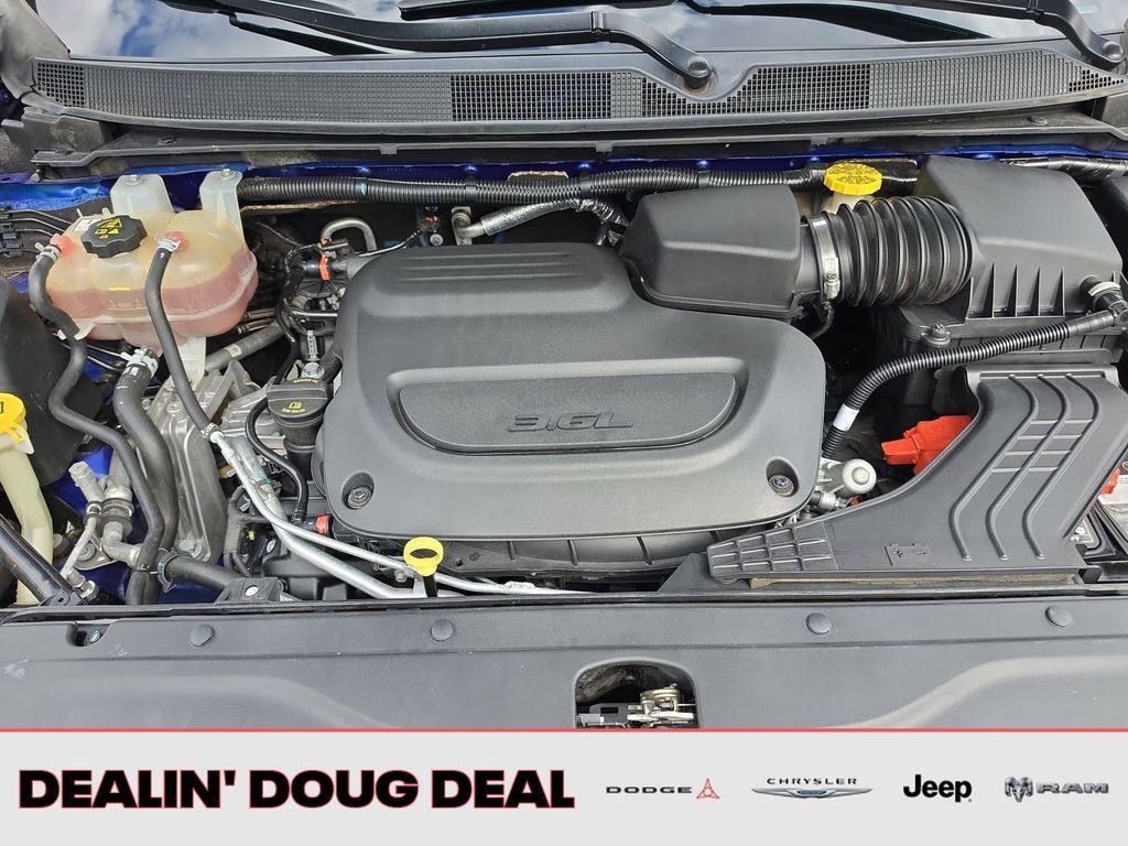 Used 2020 Chrysler Pacifica Limited FWD image 23