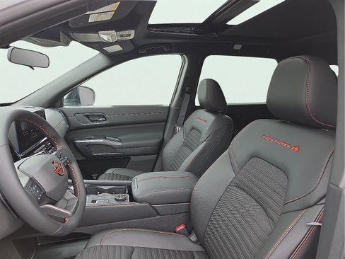 New 2026 Nissan Pathfinder Rock Creek AWD/4WD image 13
