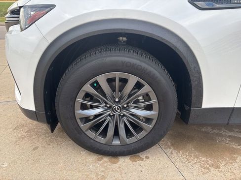 Used 2025 MAZDA CX-70 3.3 Turbo w/ Preferred Package image 11