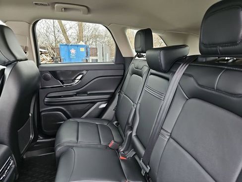 Used 2025 Lincoln Corsair Reserve w/ Jet Appearance Package image 23