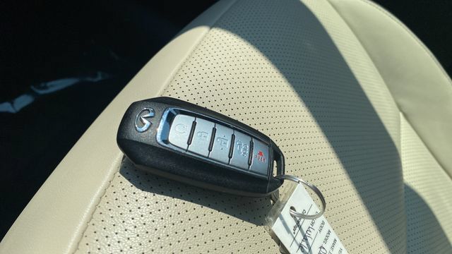Used 2022 INFINITI QX50 Luxe AWD/4WD image 41