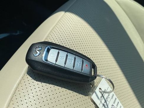 Used 2022 INFINITI QX50 Luxe AWD/4WD image 41