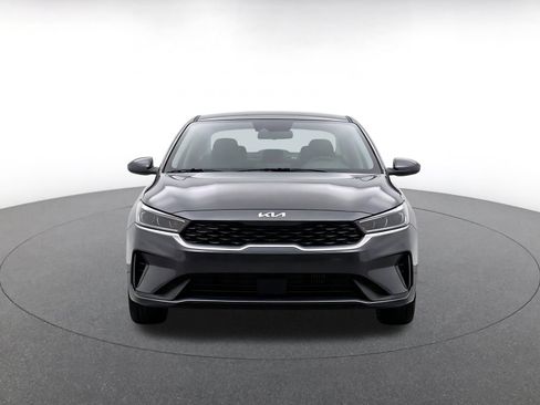 Used 2025 Kia K4 FWD image 2